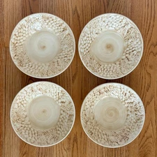 Lot of 4 Harry & David Embossed Grapes & Leaves Pasta Soup Bowls – EUC