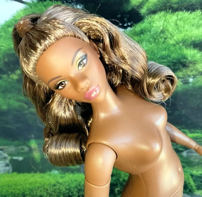 #ad NUDE BASICS CURVY MODEL 09 BARBIE NEUTRALS SERIES MTM BODY and BLONDE HAIR $29.95