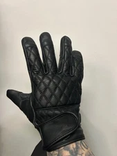 Men's Leather Gloves with Black Diamond Stitching 8423.00 Size XL