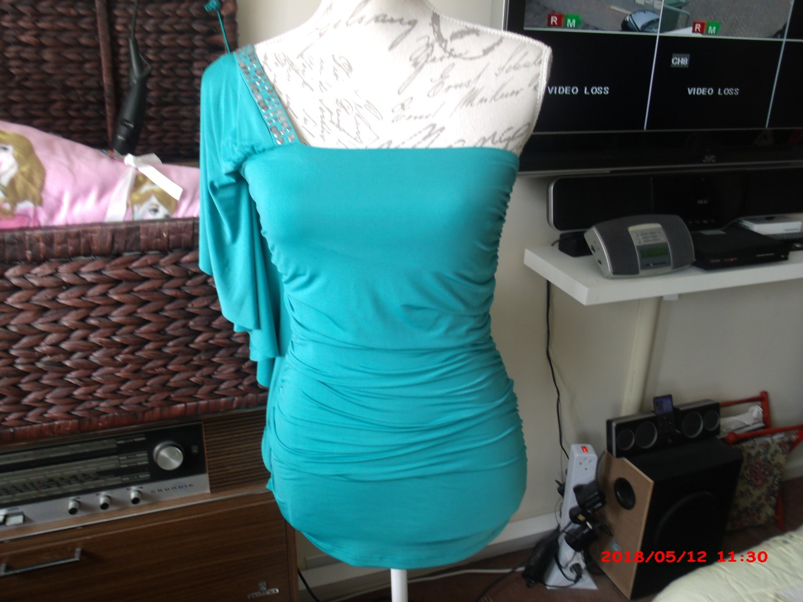 Picture 1 of 6