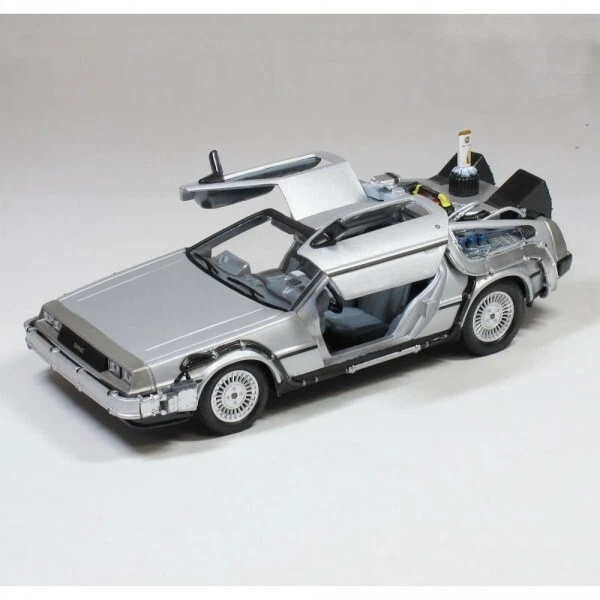 Ritorno Al Futuro 2 Delorean Lk Coupé 1981 1/24 Metallo Fly Wheel Bttf II 24417 - Immagine 3 di 4