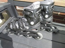INLINE SKATES NO FEAR ADJUSTABLE FROM SIZE 5 TO 8.