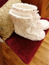 Unbranded White Faux Fur Sequined Slipper Boots UK XL 9/10. BNWOT UNWORN