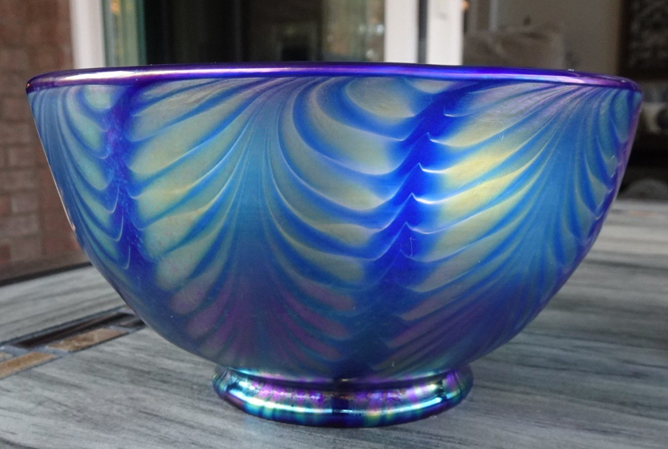 Signed Lundberg Studios Art Glass 2002 Pulled Feather Blue Iridescent Bowl