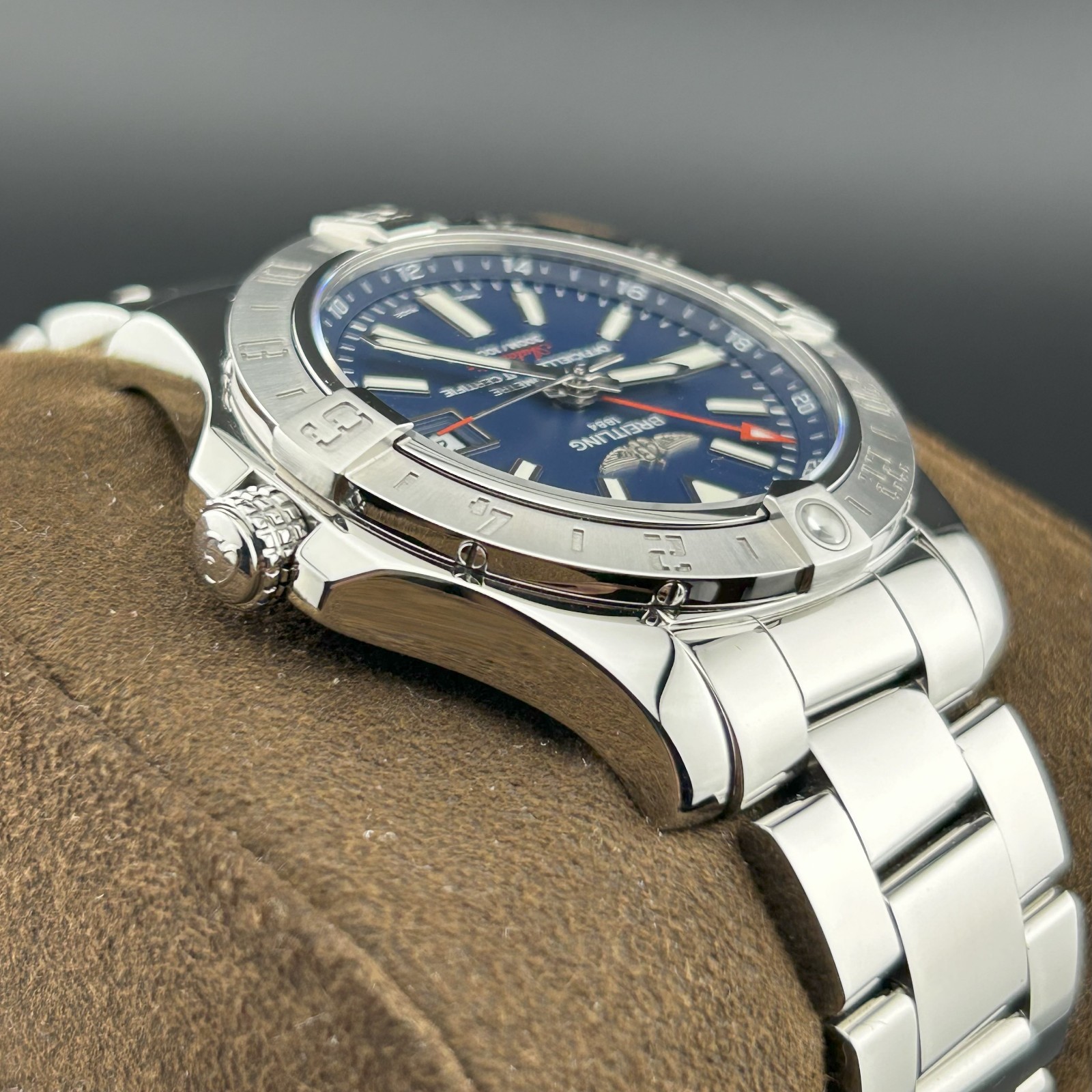 Breitling Avenger II GMT A32390 43mm Blue Dial Watch on Bracelet Xtra Blue Strap