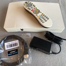 TiVo Bolt 1000 GB TCD849000 DVR with Remote  Power Supply  HDMI Cable