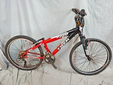 2010 Trek MT220 24" Kids MTB Bike V-Brakes Red Steel 21 Speed Triple USA Shipper
