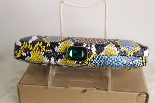NEW CLUTCH LEOPARD MULTI COLOR PURSE BAG. - Picture 3 of 8