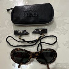 Vintage Authentic Gianfranco Ferre GFF Sunglasses - Model GFF 325/N/S CC9