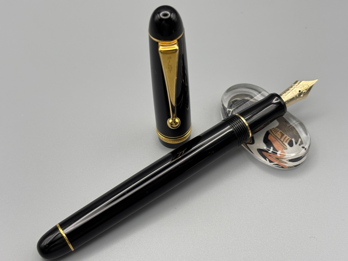 Pilot Namiki Custom 74 14K Gold F-Nib Black Fountain Pen Cleaned w