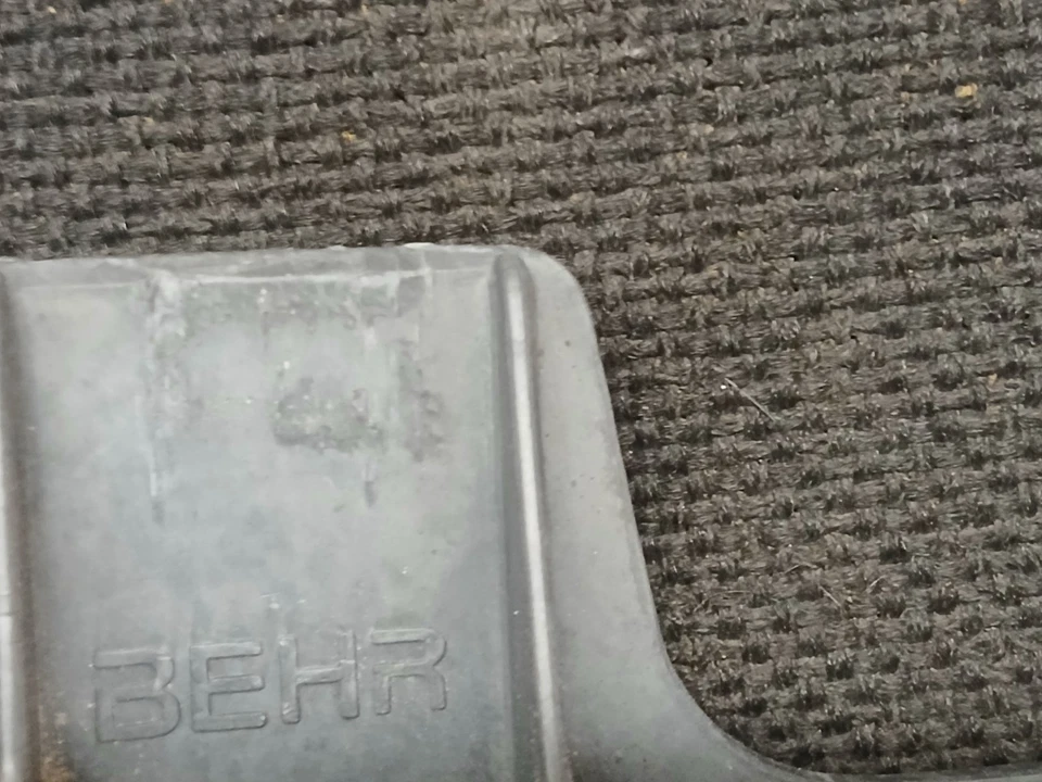 Cubierta del ventilador de refrigeración del radiador Mercedes-Benz 300D W123 1981-1985 OEM 126 505 0655 Foto 3 de 4