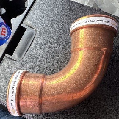 Copper Press-Fit 90° Elbow Pipe Fitting 3 in ProPress Center Press Jaws