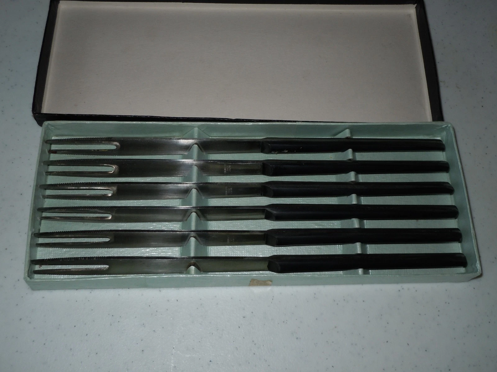 Vintage Stainless Steel Japan Fondue Fork Set in Original Box.
Opens in a new window or tab