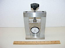 Mitutoyo 2945-40 Dial Gage Indicator with Stand NICE CONDITION zz 