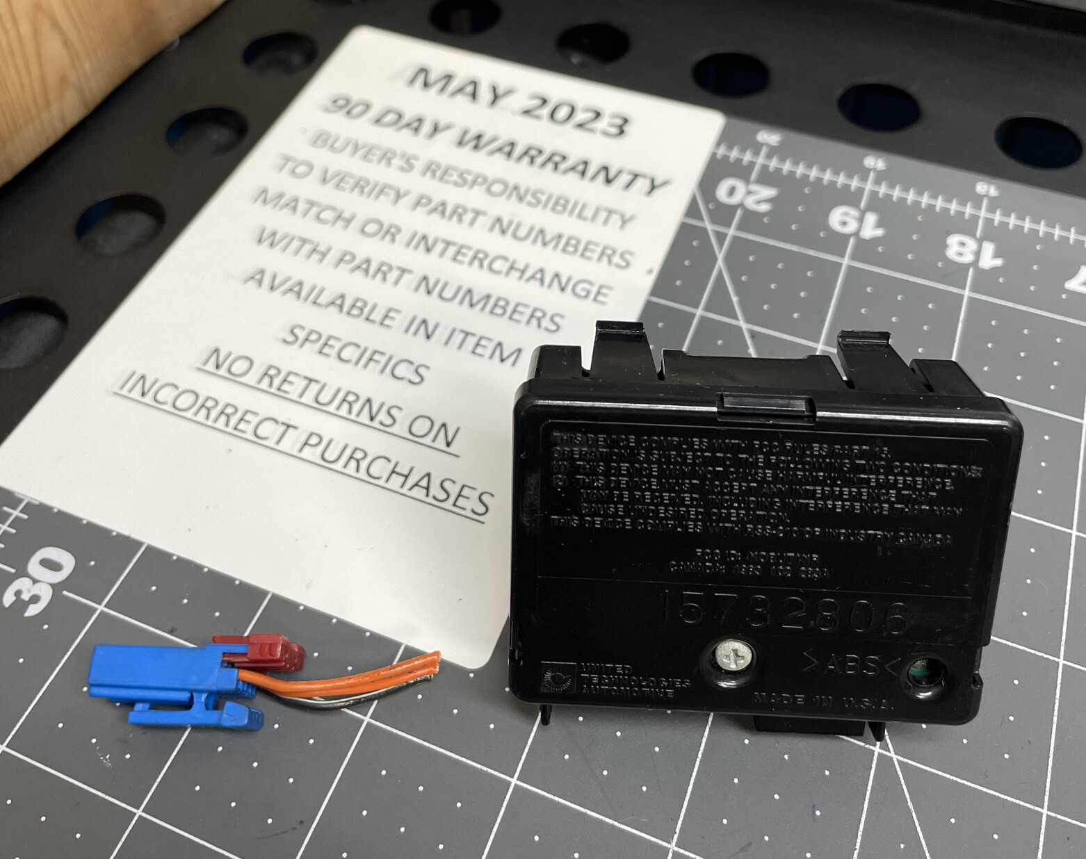 Genuine GM OEM 15732806 Remote Control Door Lock Receiver Good  