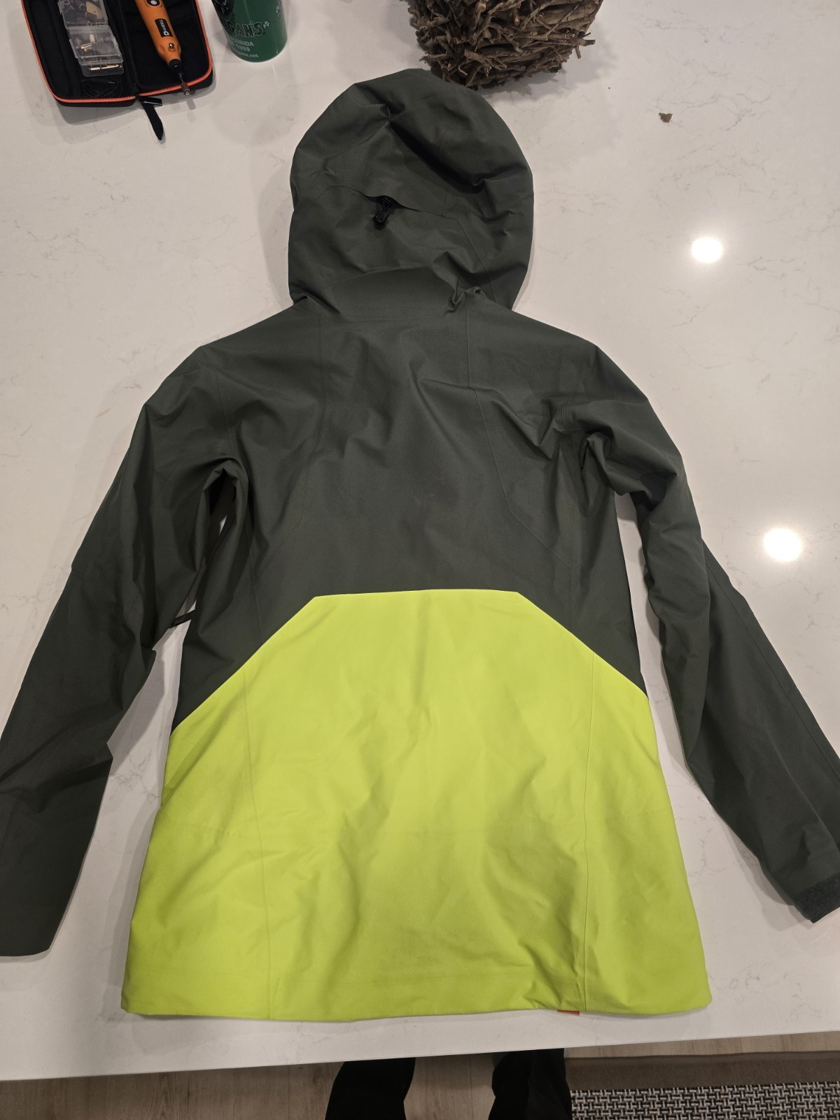 Arc'teryx Sentinel LT Women's Ski Jacket Gray Yellow M Hooded Waterproof thumbnail 4
