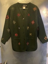 Vintage Gary Petites 100% Wool Embroidered Green  Floral Cardigan Sweater Women
