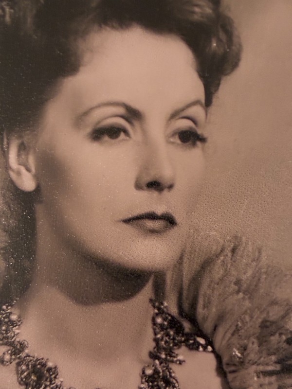 Beautiful picture of Greda Garbo needs framing 