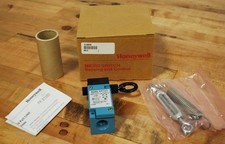 Honeywell CLSB3B Momentary Cable Pull Limit Switch, 600vac-10a - NEW