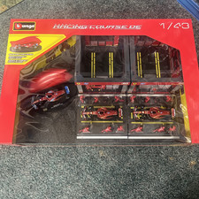 HP FERRARI RACING TEAM - Burago 1:43 Formula One Racing Deluxe Paddock New