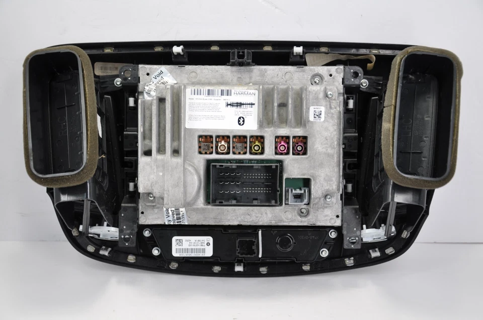 ✅ 2015 - 2017 Chrysler 200 8.4" Touchscreen Screen VP4 Bezel NAVIGATION CODE OEM - Image 3 of 4