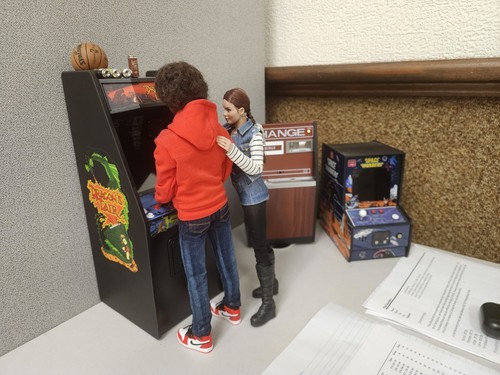 New Wave Toys Lot . Dragons Lair, Coin Machine, Space Invaders . Figured