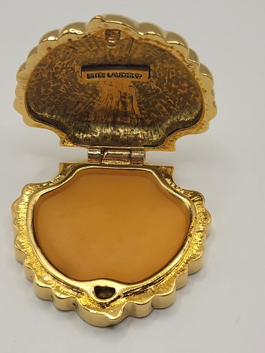 Vintage 70s ESTEE LAUDER Azzure White Linen Solid Perfume Shell Compact Goldtone