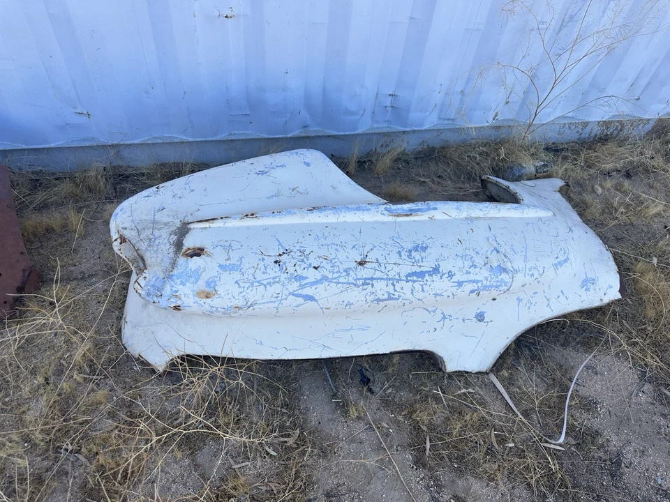 Guardabarros trasero derecho mercedes-benz 190sl w 121 1955-1963 Foto 2 de 4