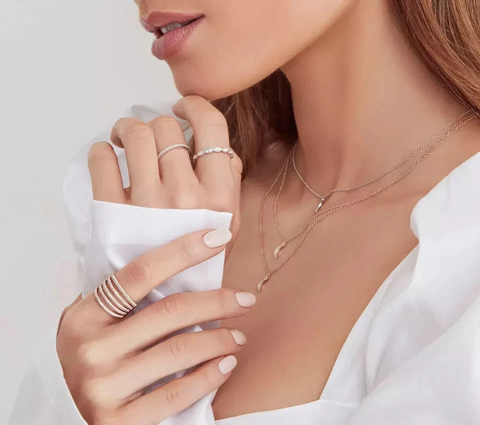 Anillo de oro blanco de 14K con forma de ojo de marquesa de diamantes banda apilable natural Foto 3 de 4