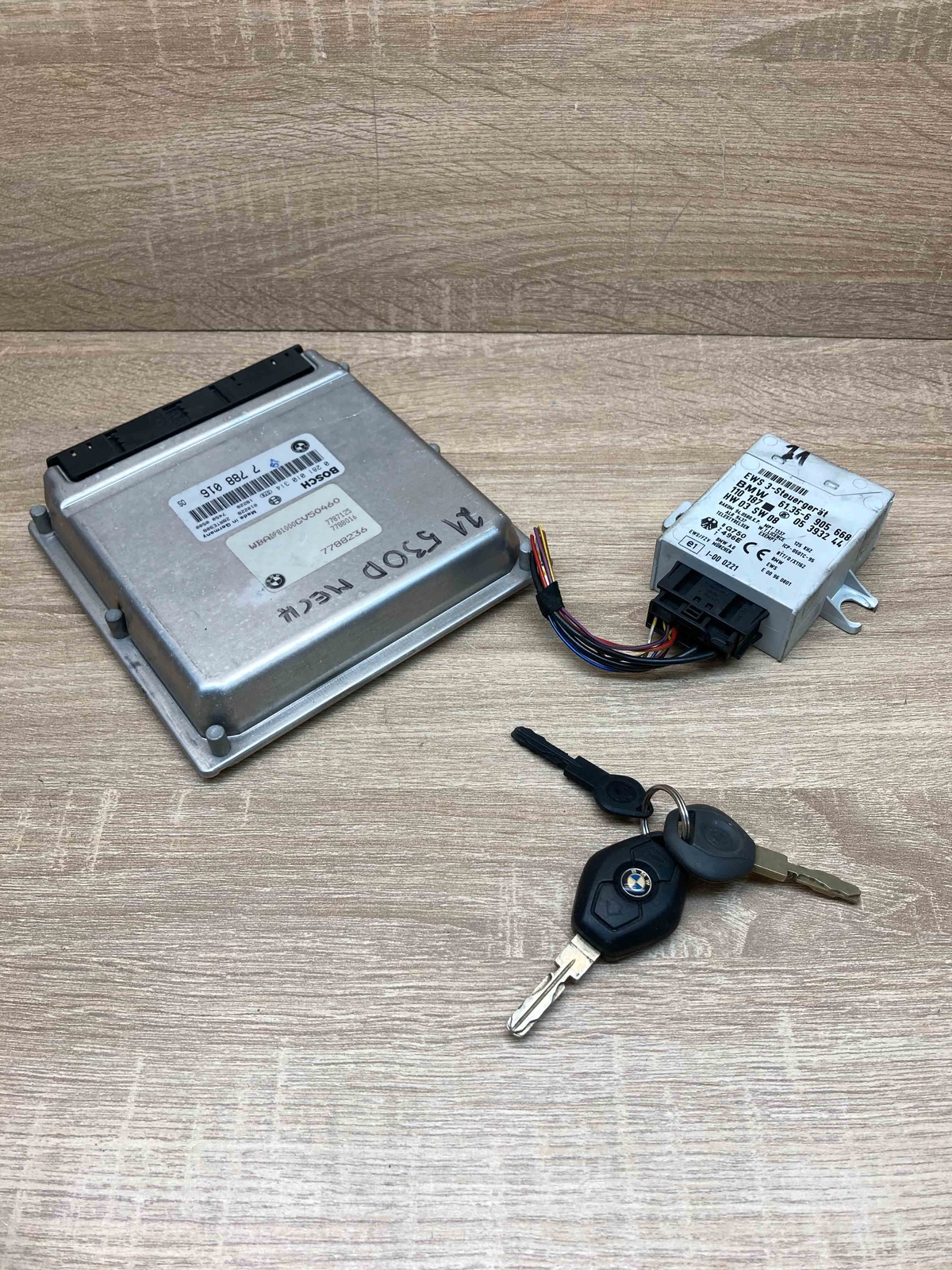 7788016 6905668 BMW E39 Series Motor ECU Engine Steuerger t Module  