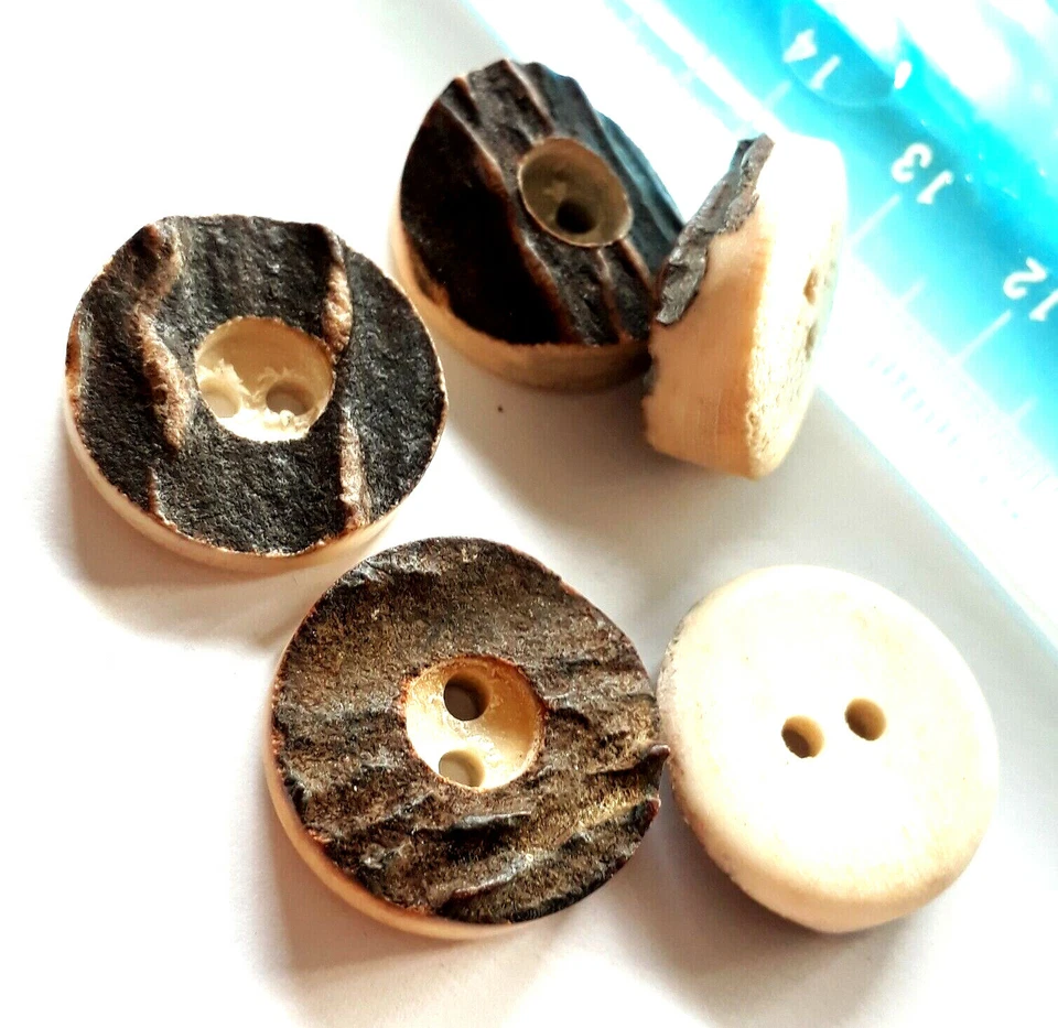 2 Piece Real Deer Antler Button 2 Hole Heart Or Round for Knitwear Costume - Image 3 of 4