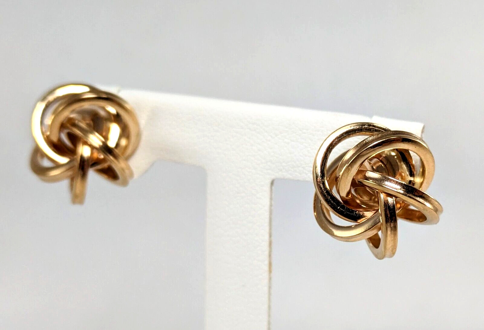 14K Interlocking Ring Love Knot Stud Earrings, 15… - image 4
