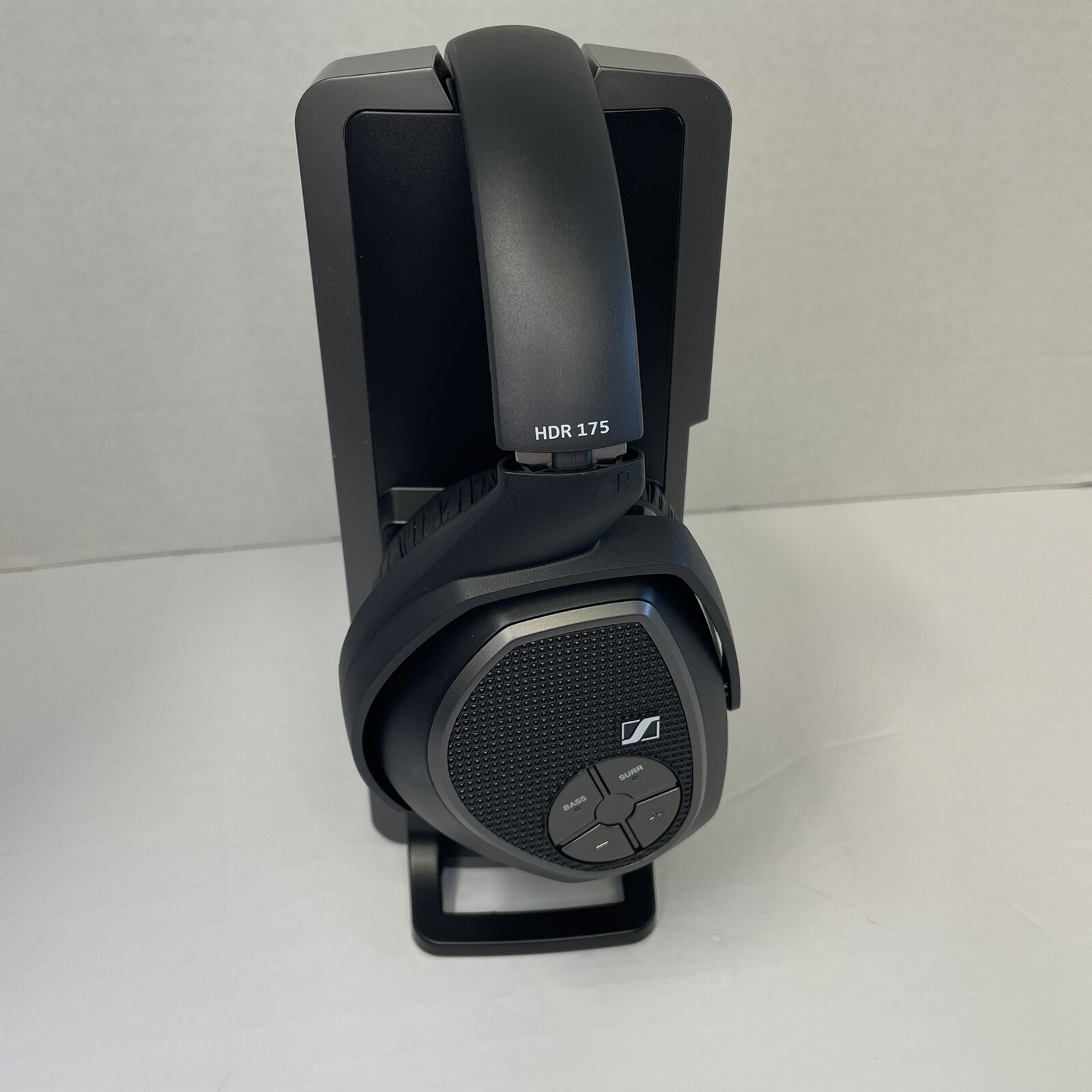 Sennheiser Over Ear RF Surround Sound TV Headphones RS 175 NO