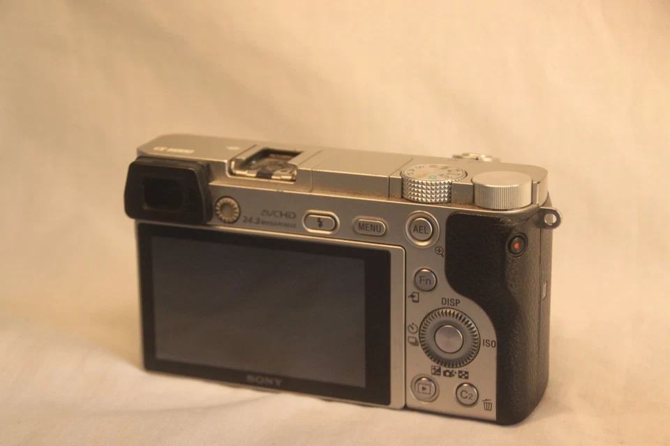 Sony Alpha 6000, photo 3 of 5
