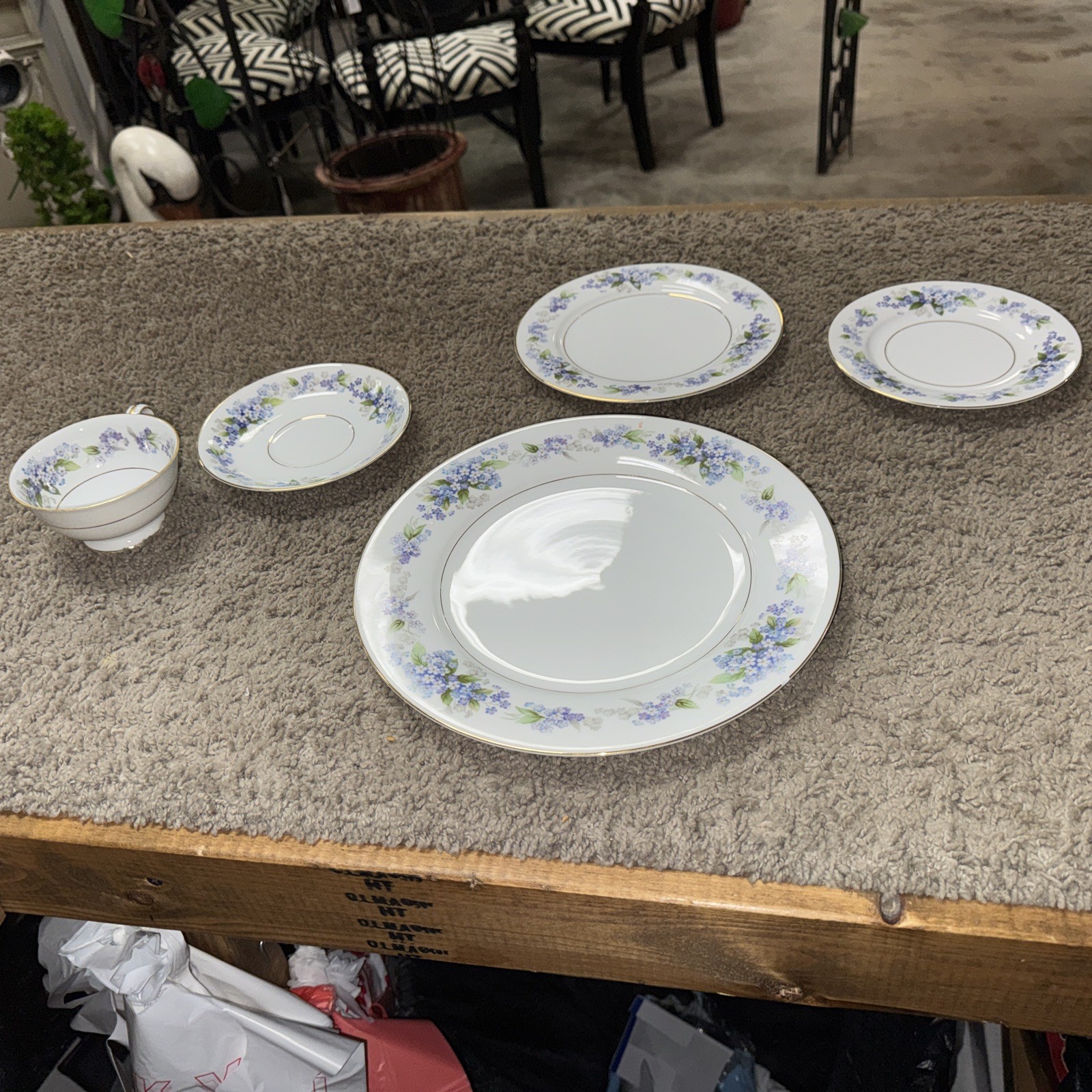 5-PIECE PLACE SETTING NORITAKE RAMONA