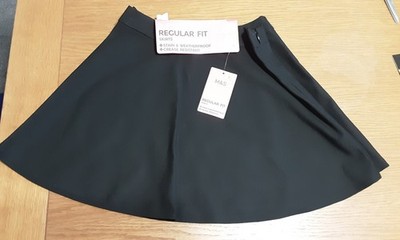 Schwarze Schulröcke für Mädchen von M&S   2er-Pack   5-6 Jahre