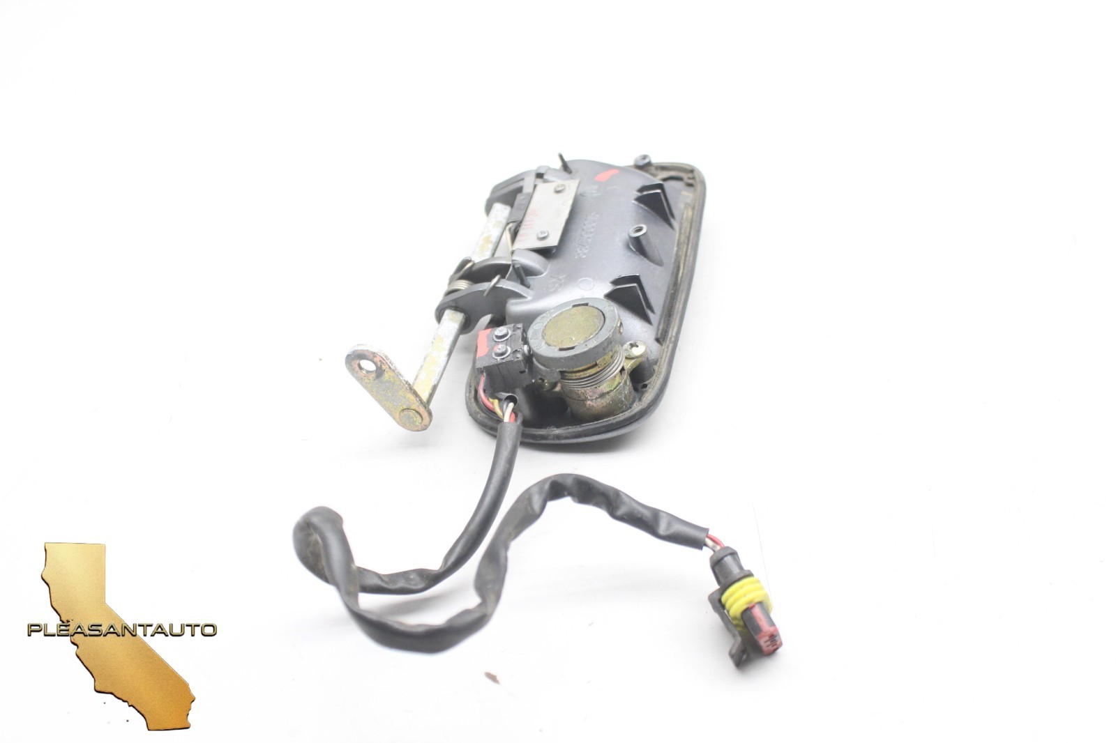 2004 M138 MASERATI GT COUPE  FRONT LEFT DRIVER SIDE EXTERIOR DOOR HANDLE GRAY