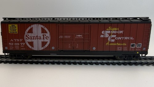 HO Athearn Santa Fe 50’ Boxcar ATSF 520977 – Acopladores Kadee ruedas de metal | Zustand: Used