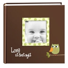 Green Display Album Holds 200 4x6 Photos with Memo Area and Owl Graphic