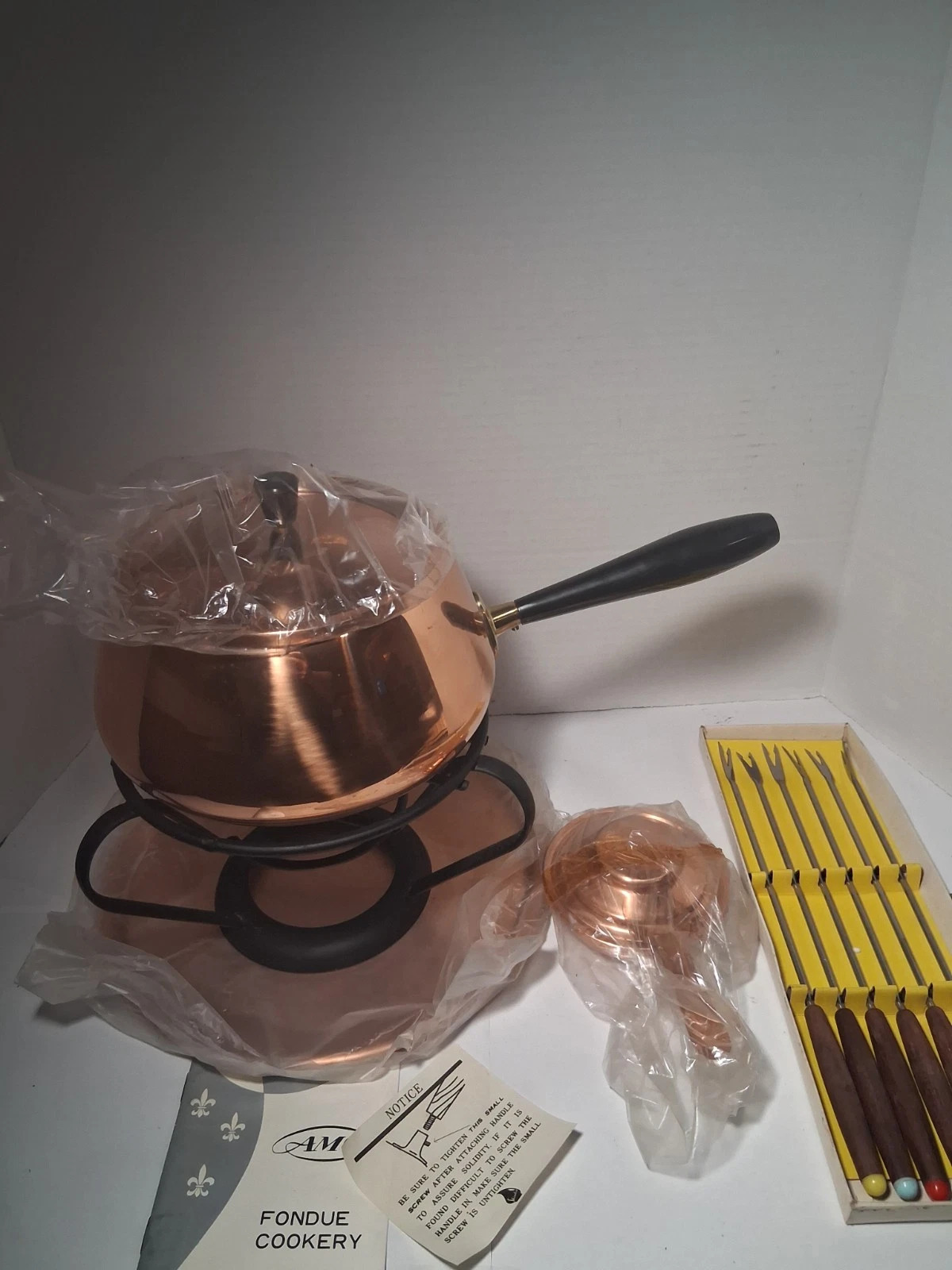 Vintage Copper Fondue Set NEW
Opens in a new window or tab