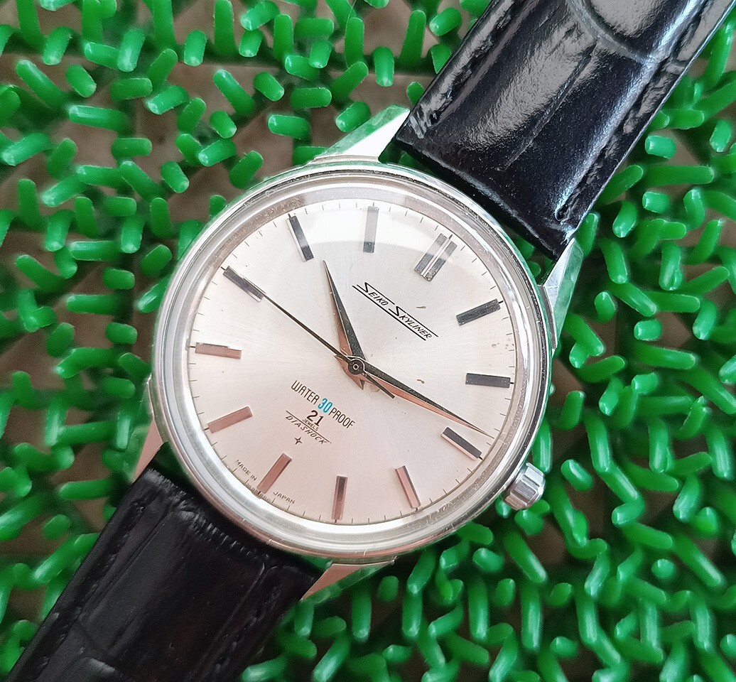 Rare Vintage Seiko Skyliner 21 Jewels Diashock Manual wind JDM