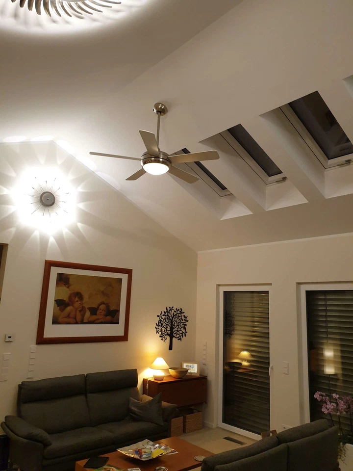 Ventilatore Da Soffitto Con Luce E Telecomando Ursa Nichel Argento / Noce 132 Cm - Immagine 4 di 4
