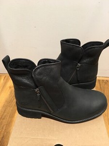 ugg lavelle size 6