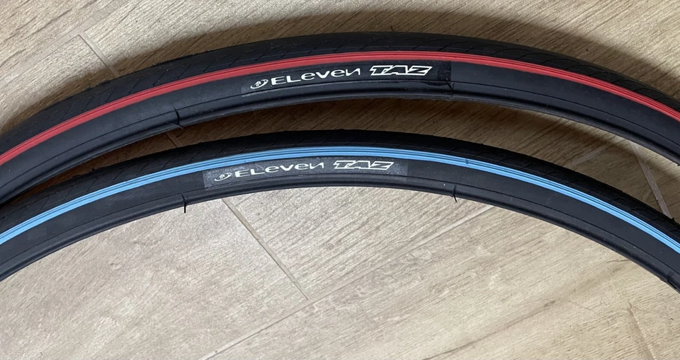 Drahtreifen Rennrad Starr Eleven Taz Rosso-Nero-Azzurro 700x23 - Bild 1 von 1