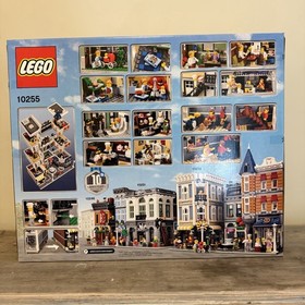 LEGO Creator Expert Assembly Square (10255) New and Sealed