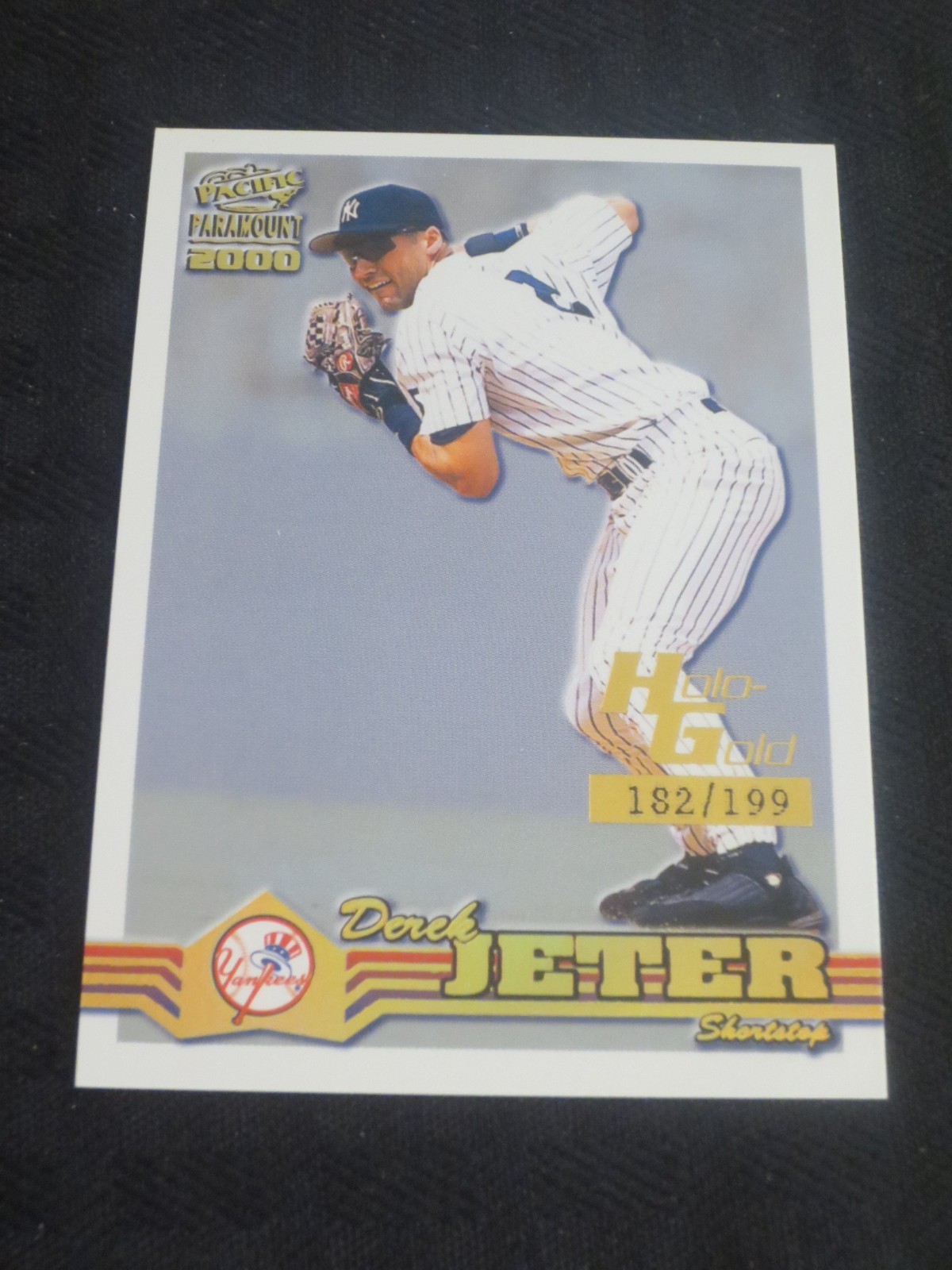 2000 Pacific Paramount Holo Gold #159 Derek Jeter Yankees 182/199   