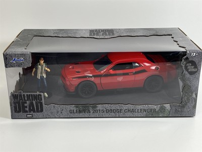 The Walking Dead Glenn und 2015 Dodge Challenger SRT Hellcat 1:24 Jada 35185
