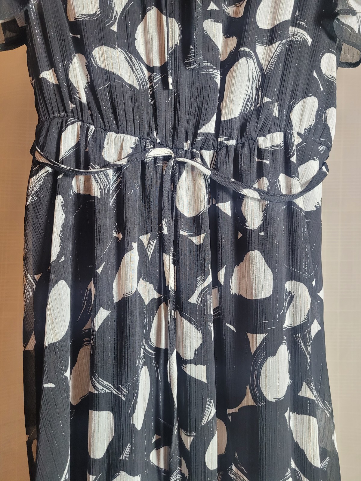 Never Worn. Calvin Klein Black-White Dress. Size 10. Retails For$139. Has Tags thumbnail 6