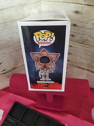 Funko Pop! Vinyl: Stranger Things - Demogorgon (Summer Convention) (Glows in the - Picture 5 of 6