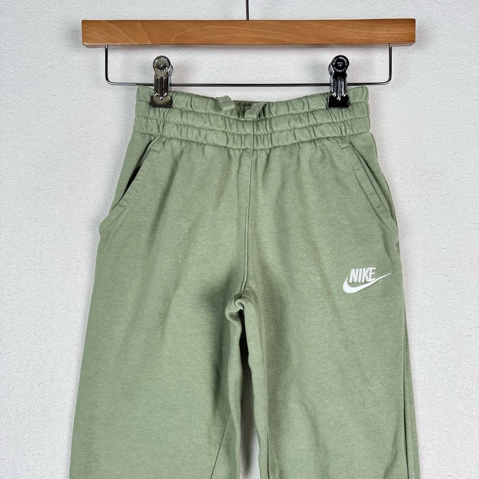 Dos pantalones de chándal Nike para niños pequeños (2) Club polar verde y azul puño acanalado XS Foto 4 de 4